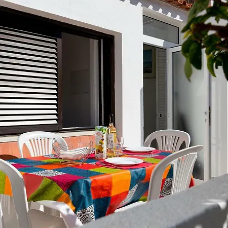 Tac - Rosas Terrace Αλμπουφέιρα