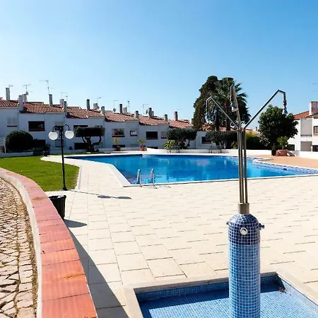 Tac - Rosas Terrace البوفيرا
